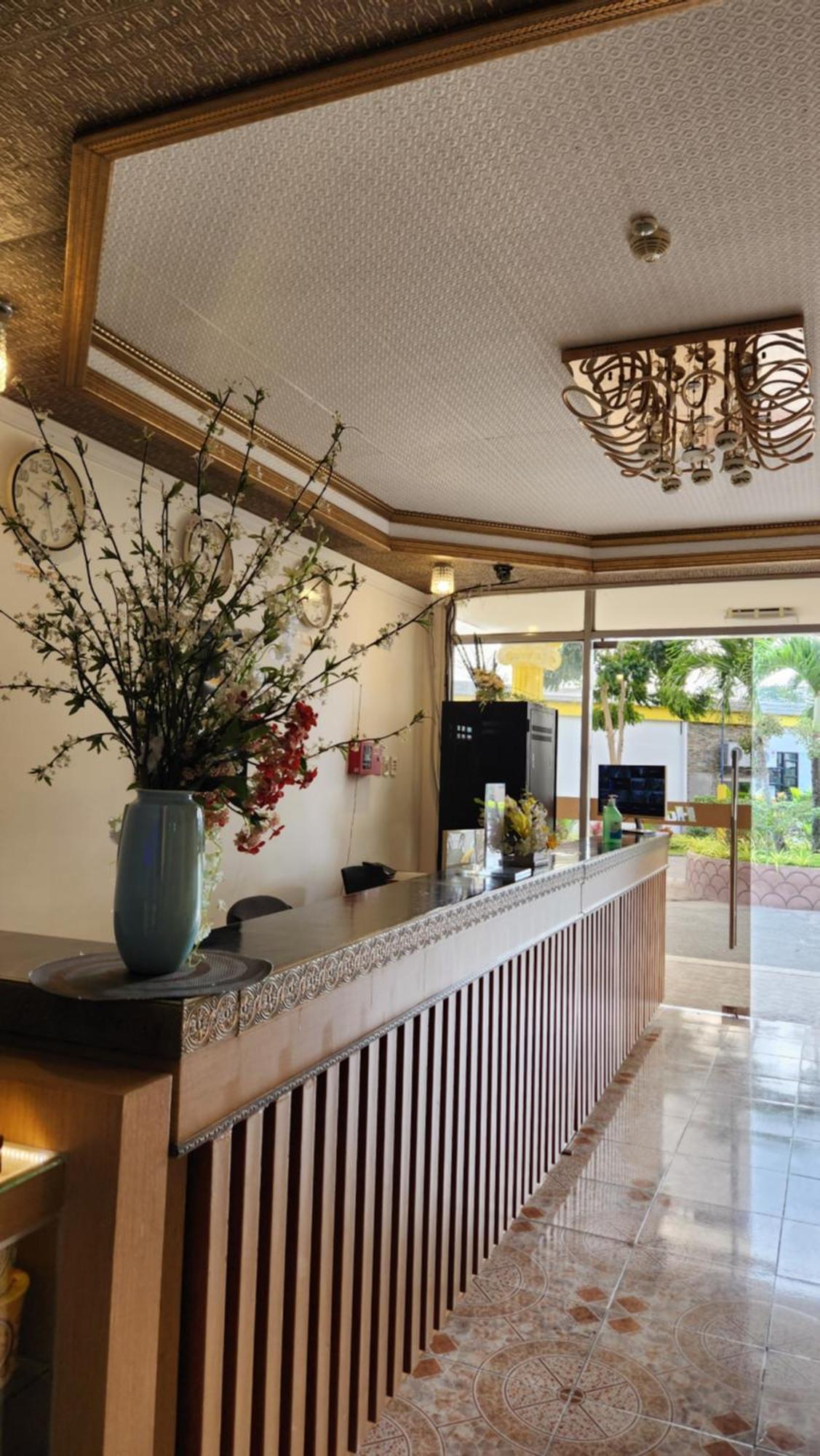 Airport Hotel Clark Clark Freeport Zone Esterno foto